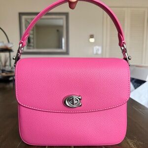 Coach Cassie 19 in Petunia